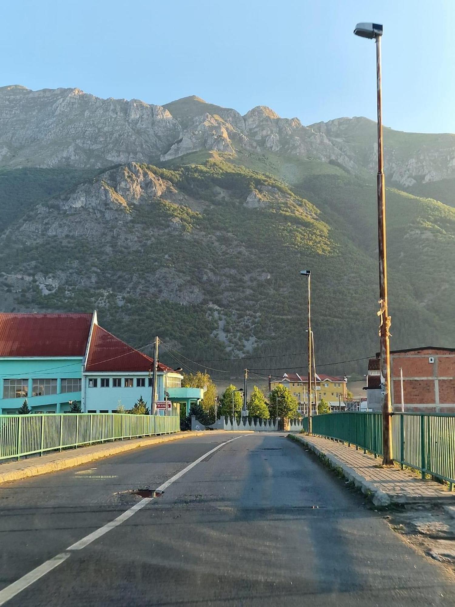 Sarah Apartments Gusinje Екстериор снимка