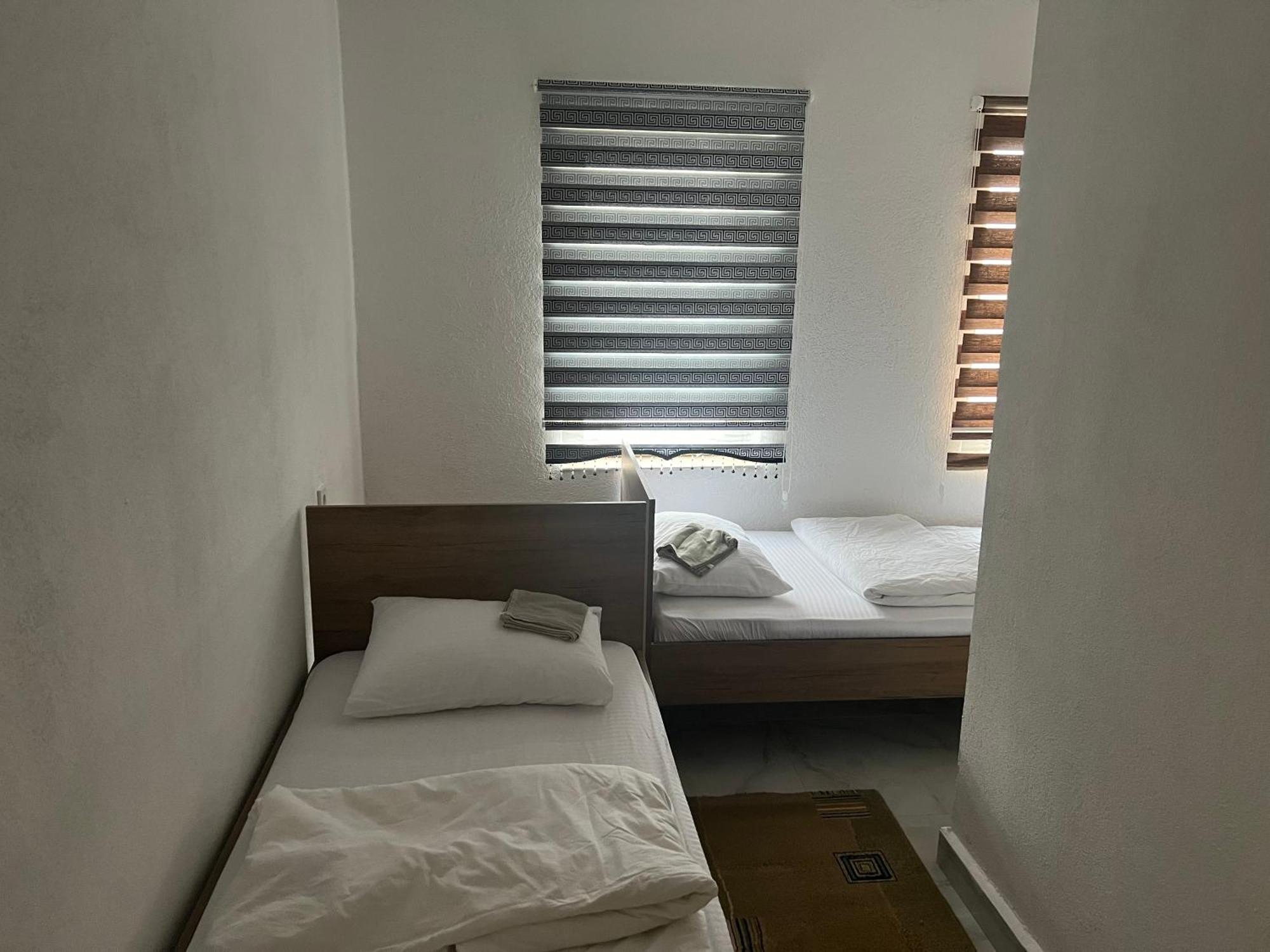 Sarah Apartments Gusinje Екстериор снимка